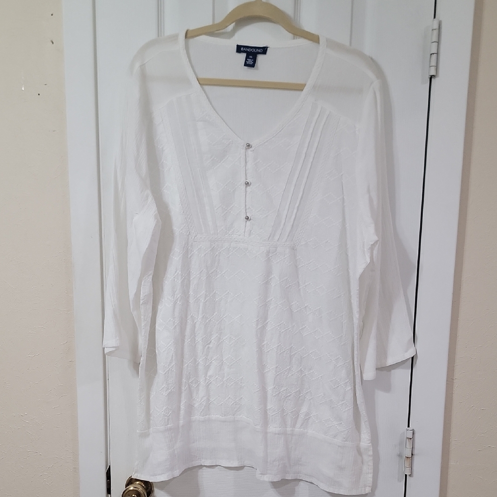 Bandolino Women's White Textured Blouse